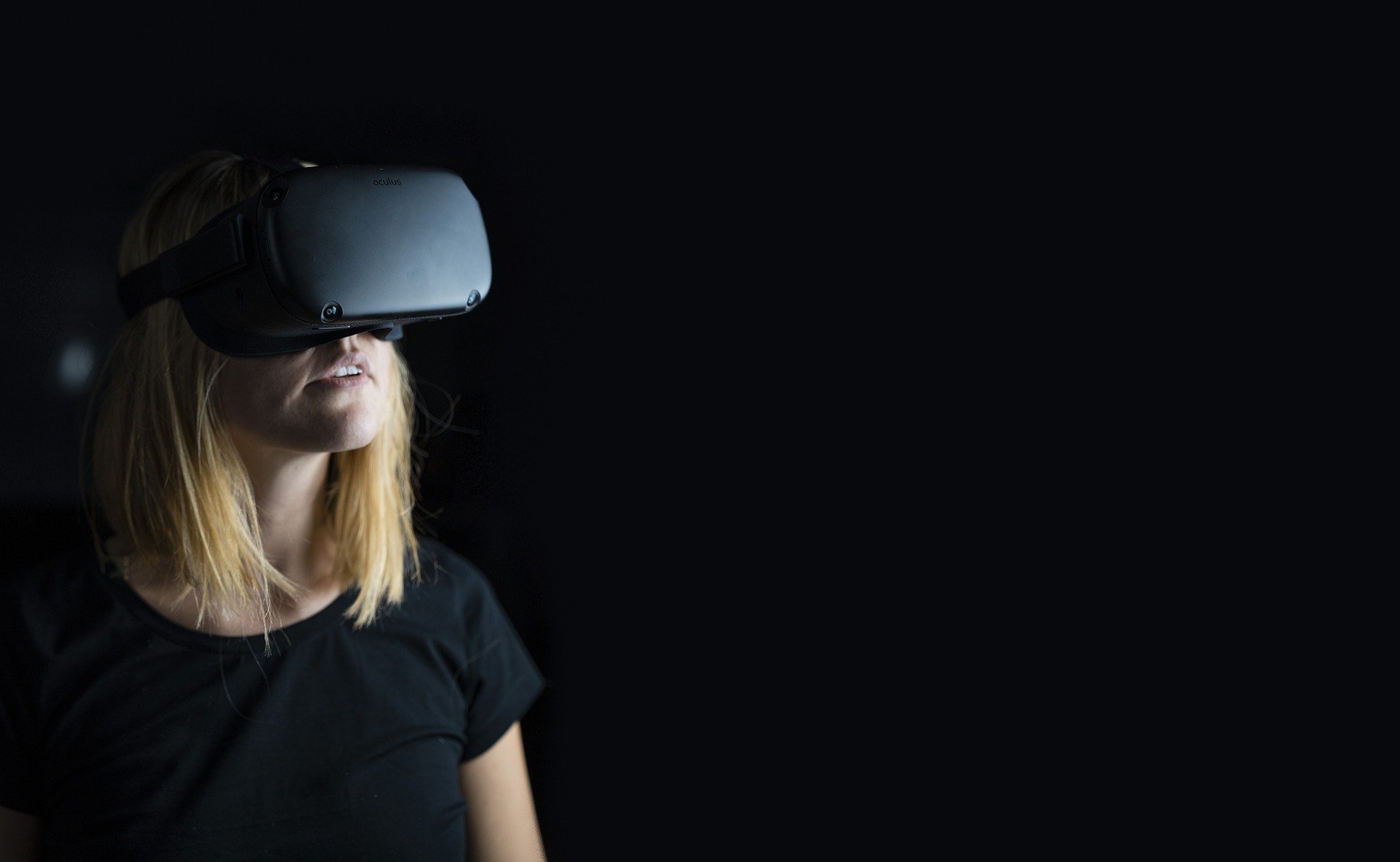 Virtual Reality: How to Use It for Gaming, Education, and Work