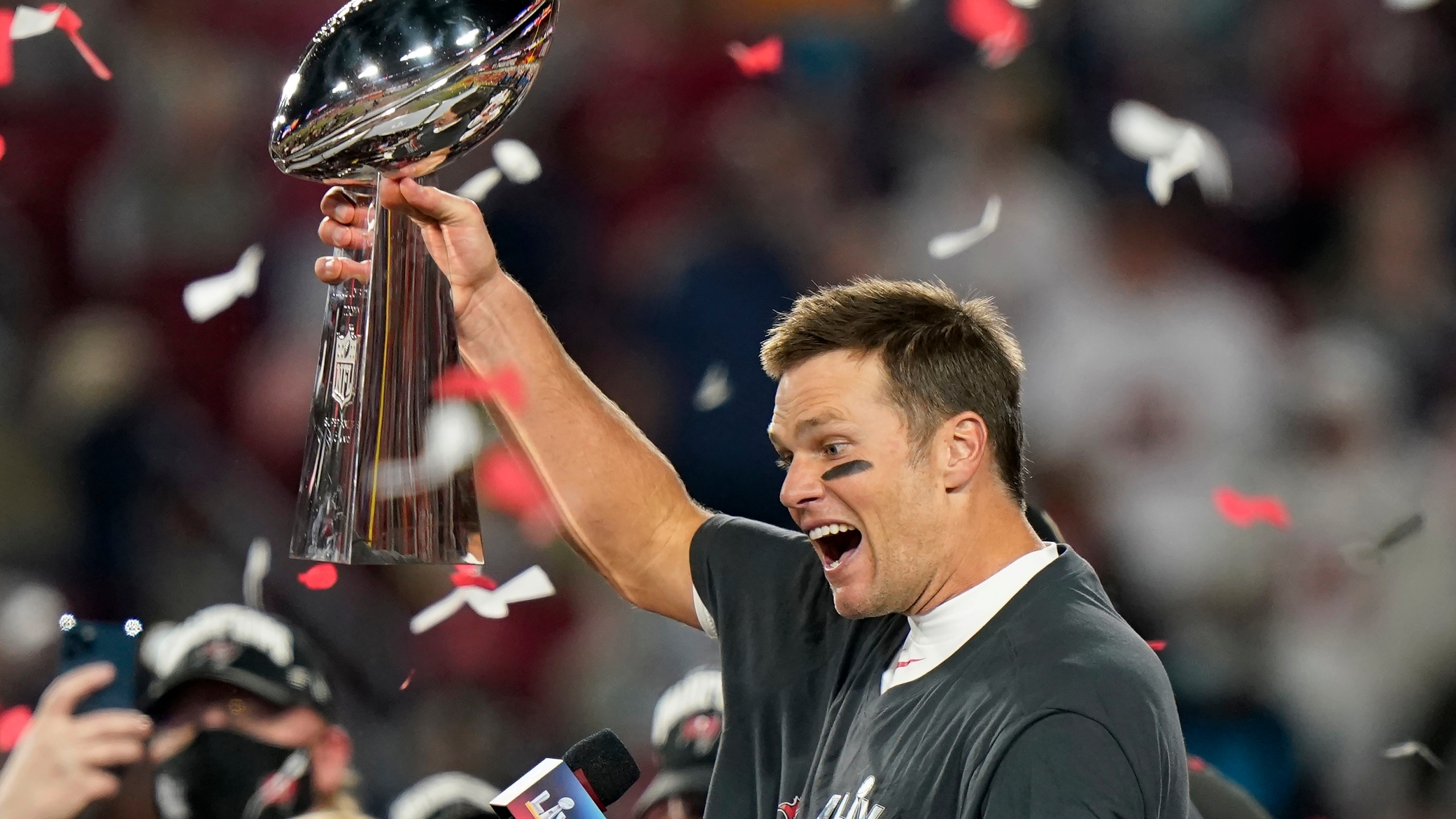 Tom Brady takes Tampa Bay Buccaneers to triumph