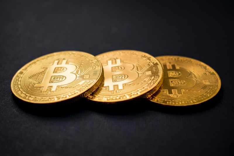How Much One Invest in Bitcoins